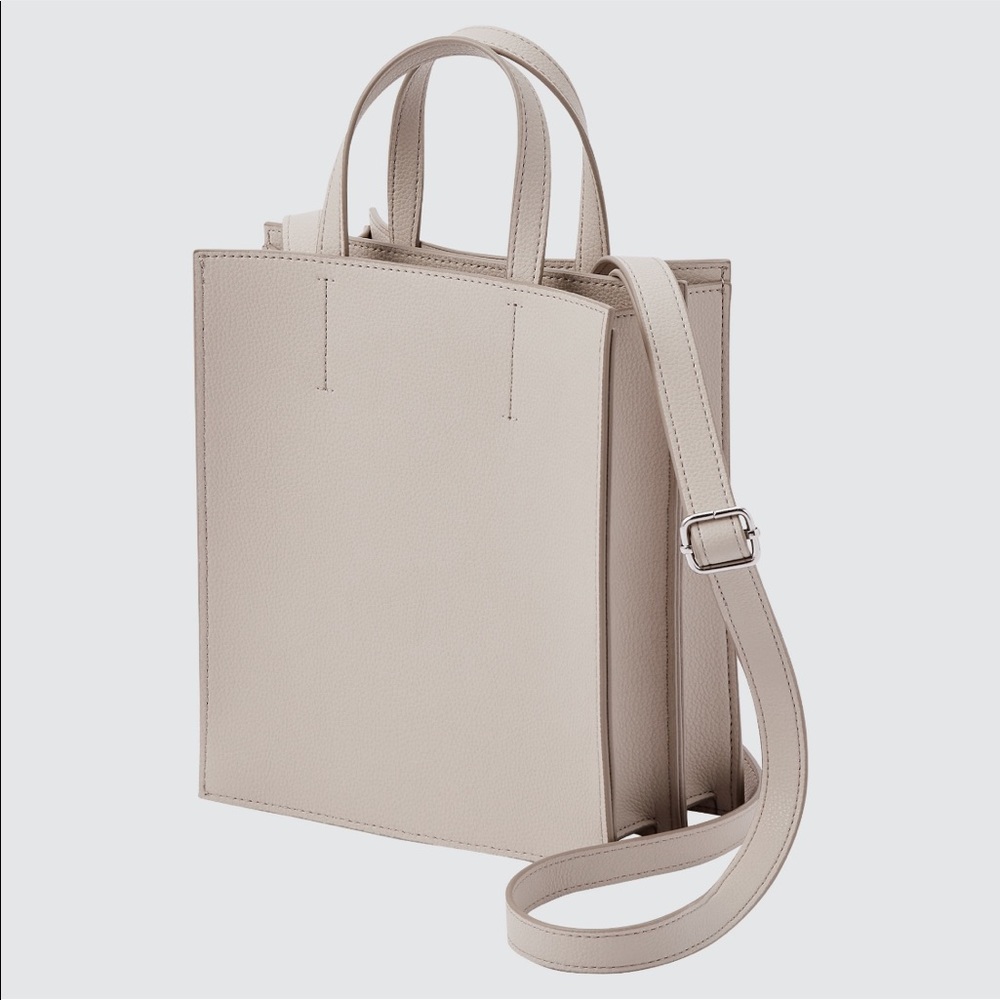 UNIQLO Tote